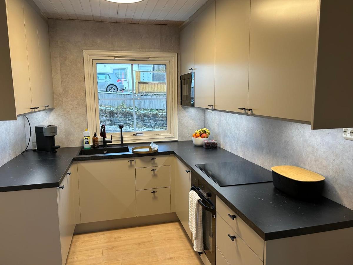 Arctic 3 Room Apartment - Aurora View - Free Parking Tromso Exterior photo
