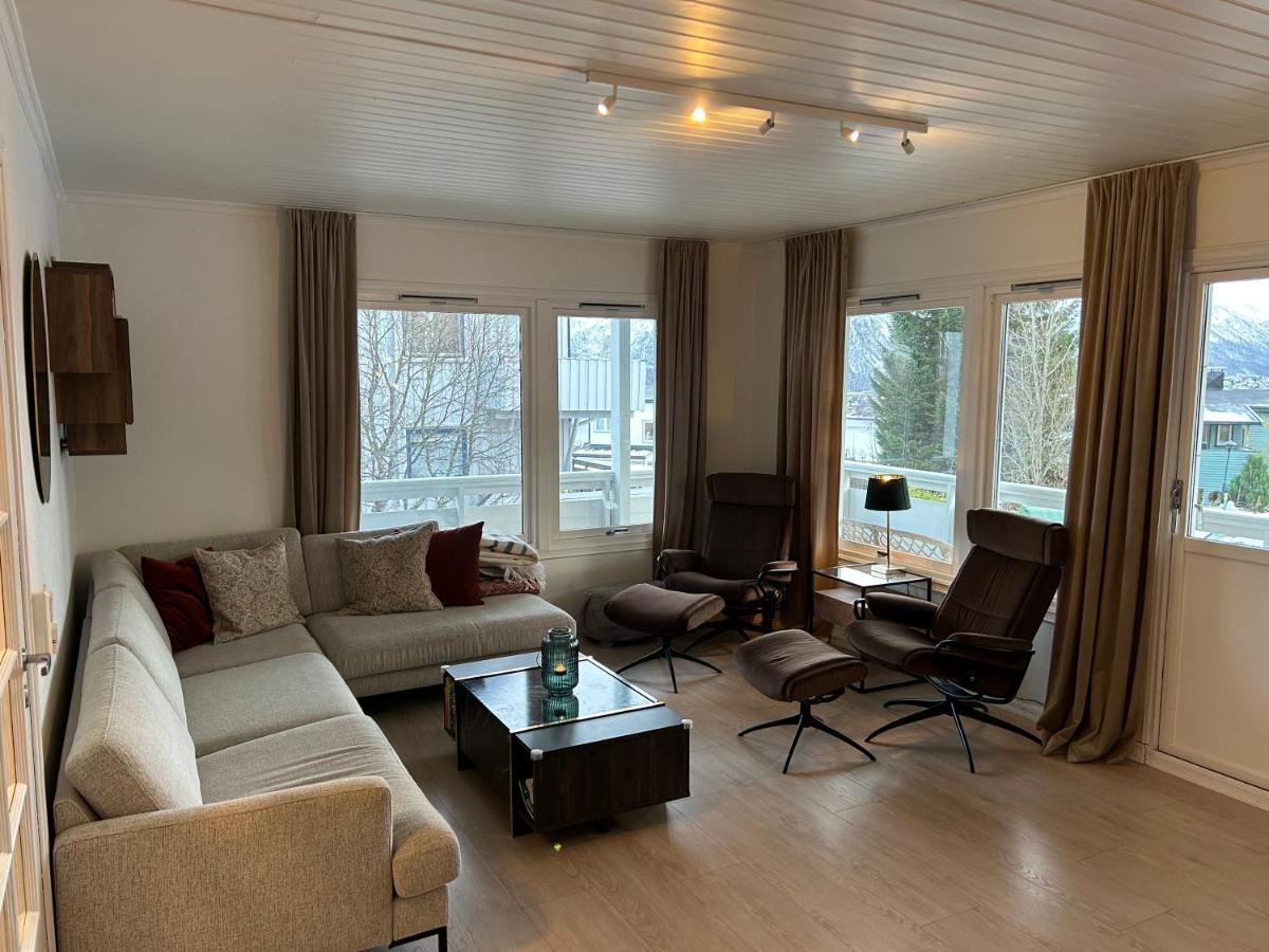 Arctic 3 Room Apartment - Aurora View - Free Parking Tromso Exterior photo