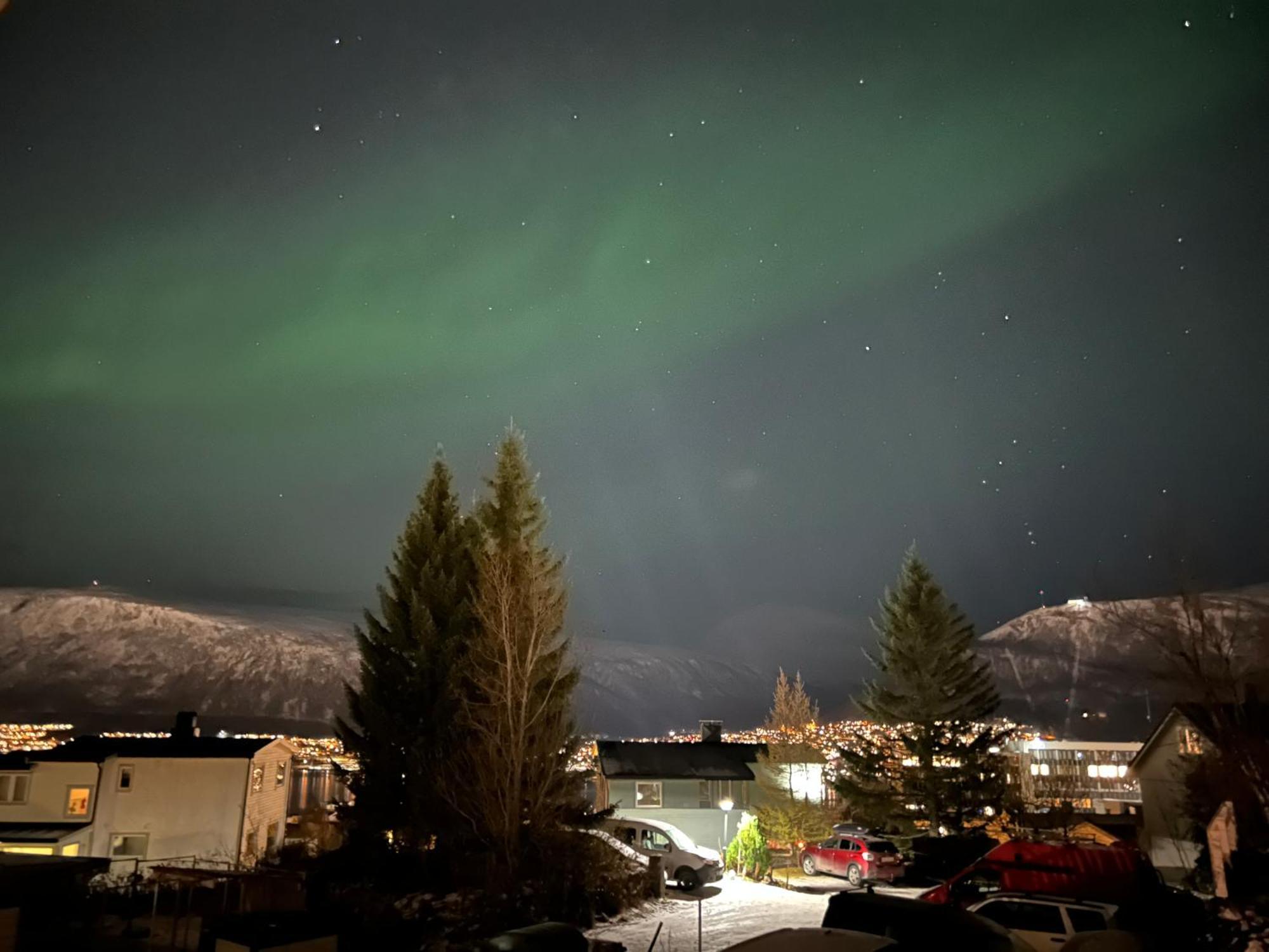 Arctic 3 Room Apartment - Aurora View - Free Parking Tromso Exterior photo